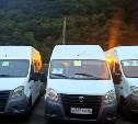  "В помощь младшеклассникам": в Холмске на общественных автобусах появились улыбающиеся смайлики 