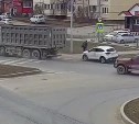 Скрывшегося с места ДТП в Южно-Сахалинске водителя большегруза поймали пьяным