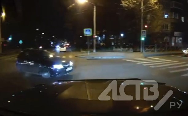 В Южно-Сахалинске женщина-водитель создала аварийную ситуацию