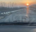 Сахалинцы жалуются на десятисантиметровые ямы на дороге к Быкову