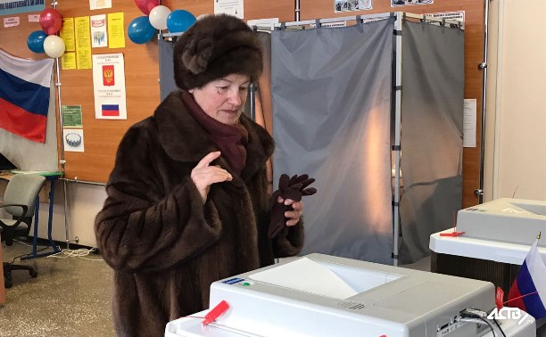 Перед избирательными участками на Сахалине выстраивались очереди