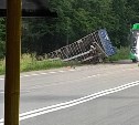 Пассажирский автобус попал в массовое ДТП на корсаковской трассе