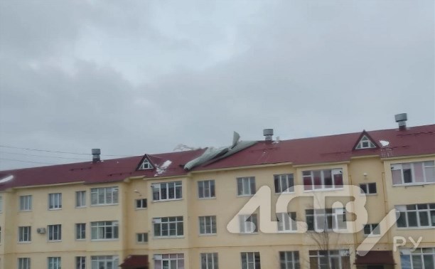 Пострадавшие от сильного ветра крыши домов в Дальнем могут капитально отремонтировать
