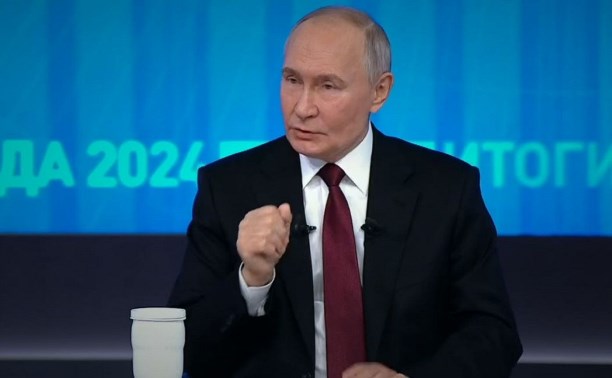 Путин поручил разобраться с махинациями авиакомпаний, которые не хотят продавать льготные билеты 