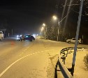 Очевидцев столкновения BMW X5 и Mazda Demio ищут в Южно-Сахалинске