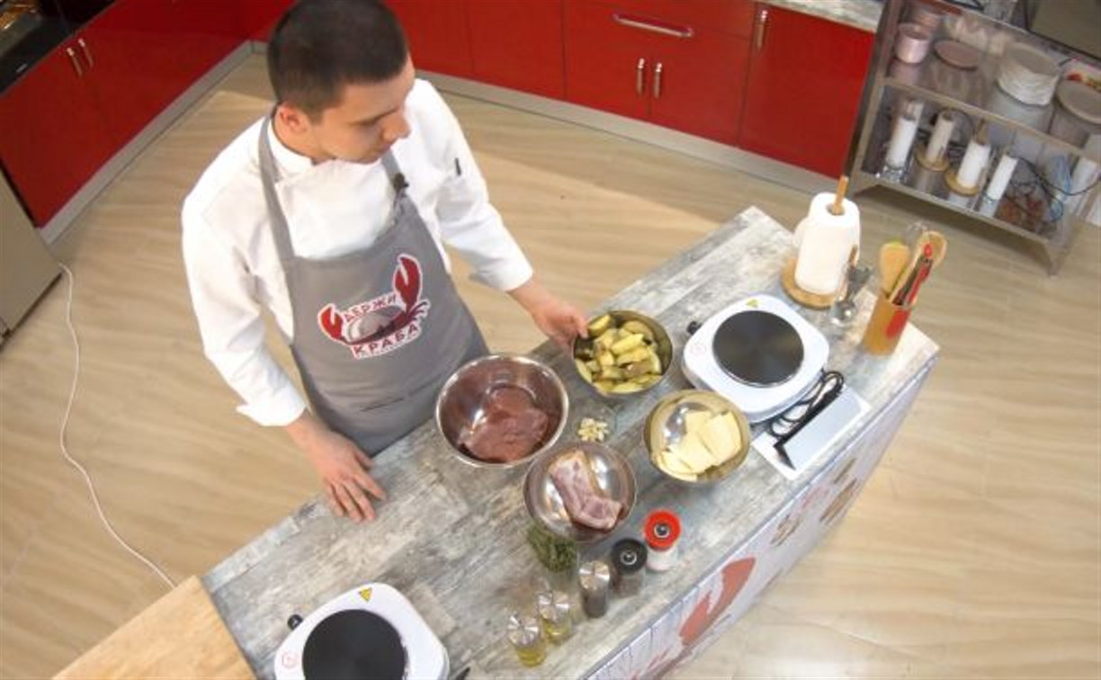 АСТВ покажет первый выпуск кулинарного шоу "Держи краба"