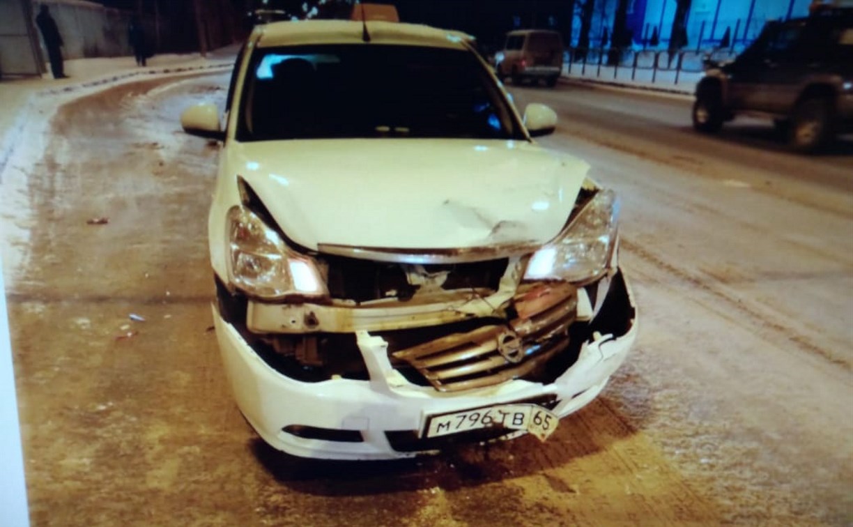 Очевидцев столкновения Toyota Mark II и Nissan Almera разыскивают в Южно-Сахалинске