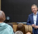 Мэр Южно-Сахалинска Сергей Надсадин встретился с жителями Дальнего и Ёлочек