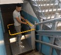 В доме инвалида-колясочника из Синегорска установили пандус