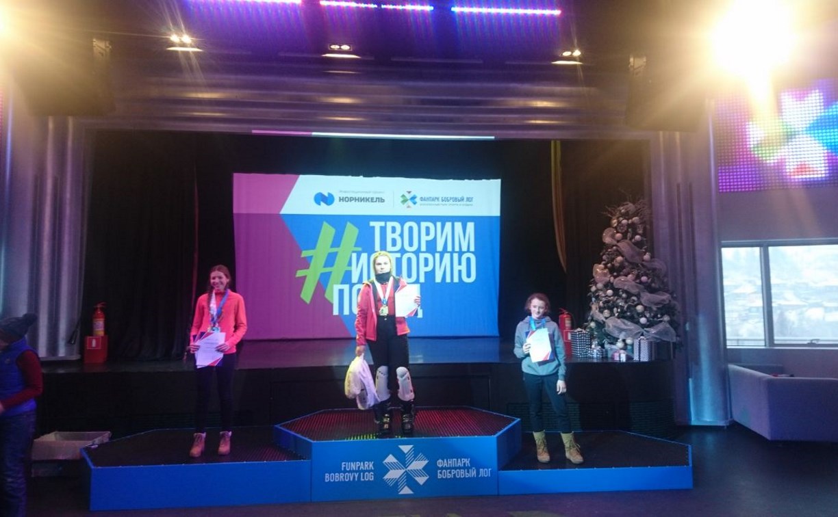 Юная сахалинка завоевала два золота всероссийских соревнований по сноуборду