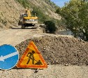 В Томаринском районе восстанавливают стратегическую дорогу к ТЭЦ