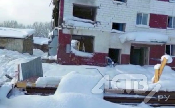Сахалинка обратила внимание на отсутствие охраны пострадавшего от взрыва дома в Тымовском