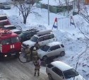 Автомобиль загорелся на ул. Комсомольской в Южно-Сахалинске