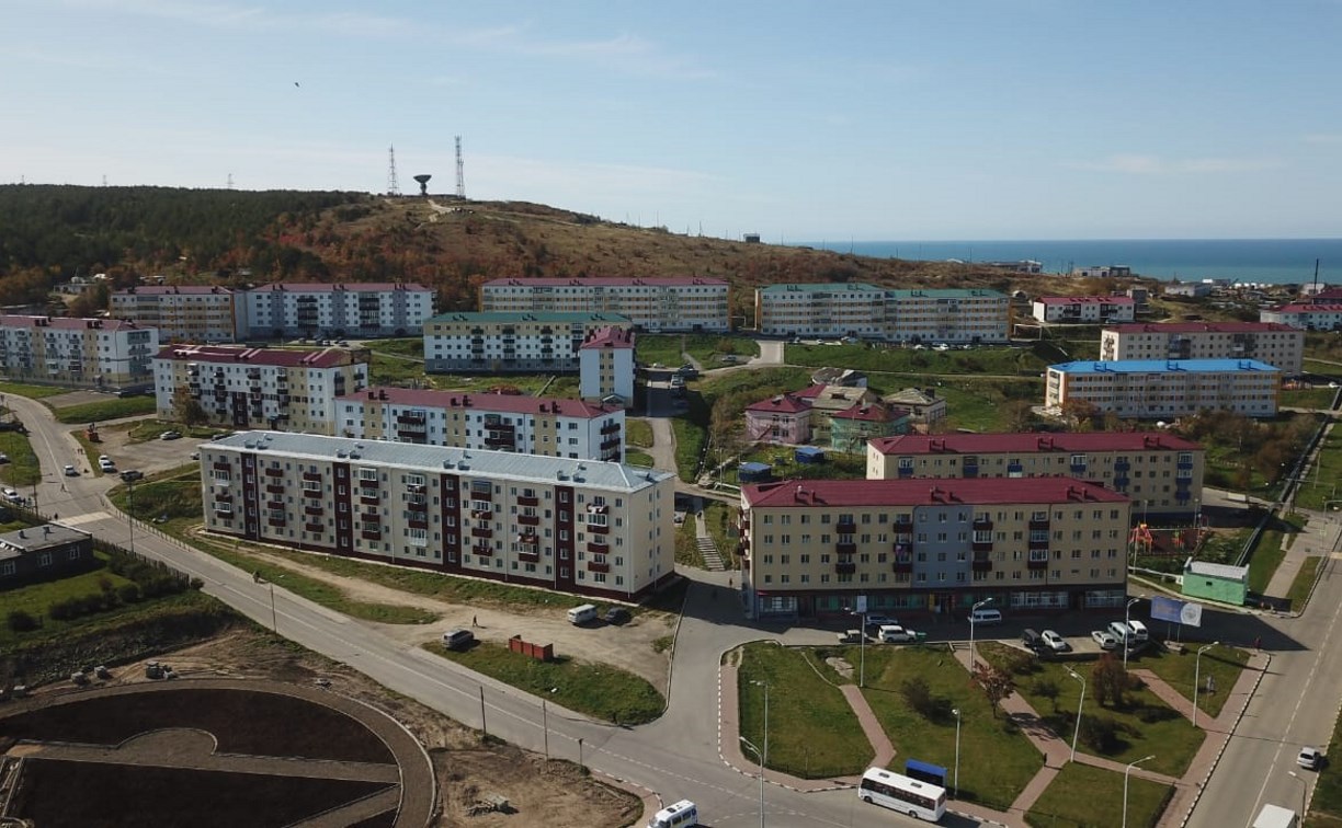 В Томаринском районе за 2020 год отремонтируют 17 домов