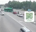 Мотоциклиста увезли в больницу после ДТП с автобусом в Южно-Сахалинске: момент аварии
