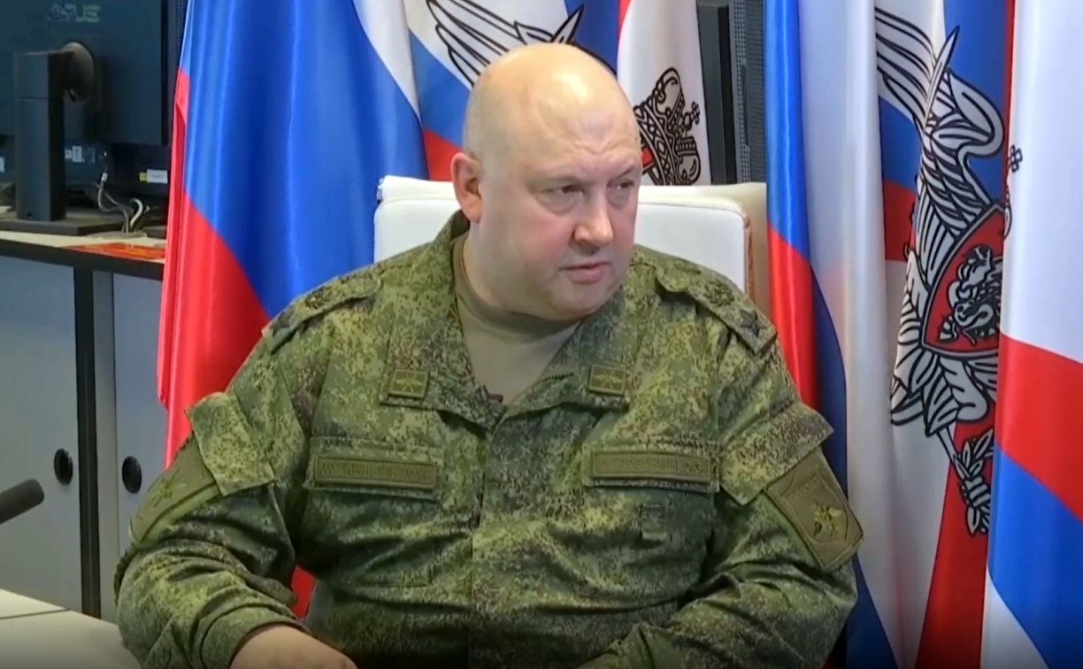 Генерал Суровикин рассказал о ходе СВО на Украине, назвав обстановку напряжённой