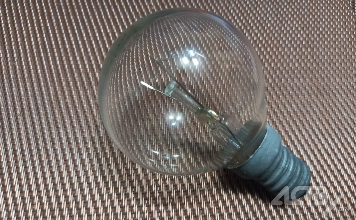 Временные неудобства: где на Сахалине отключат свет 24 марта