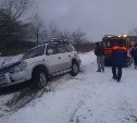 На Итурупе в снежный занос попала семья с двумя маленькими детьми