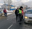 Универсал сбил женщину на Холмском шоссе в Южно-Сахалинске