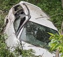 Разбитый автомобиль Toyota Caldina обнаружили в кювете в Анивском районе