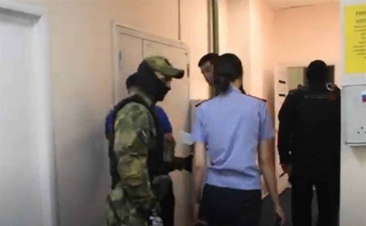 В Южно-Сахалинске задержали иностранных граждан 