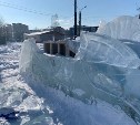 Полиция поймала четырёх подростков, разгромивших ледовый городок в Аниве