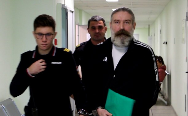 Бывшего начальника сахалинского отделения Пенсионного фонда приговорили к 13 годам за взятки 