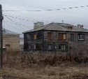 "Живём, как в Припяти": сахалинцы из окон новостроя любуются на заброшки