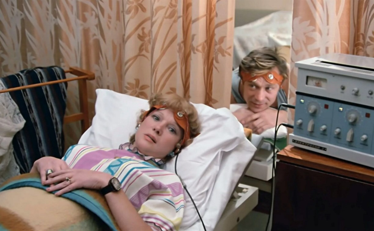 Тест: восстанови кадр из советского фильма и угадай название киноленты