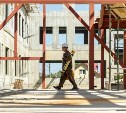 В Южно-Сахалинске продолжается строительство школы №4