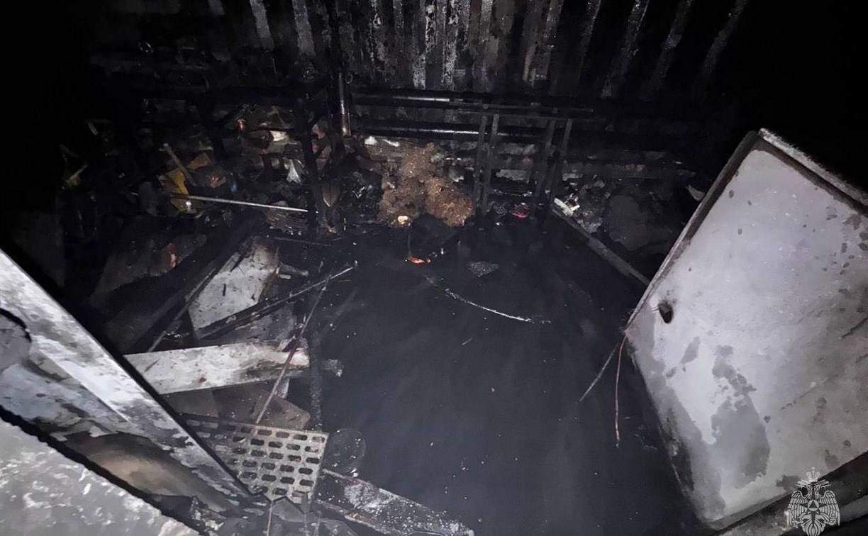 Бойлерная в гаражном кооперативе загорелась в Южно-Сахалинске 