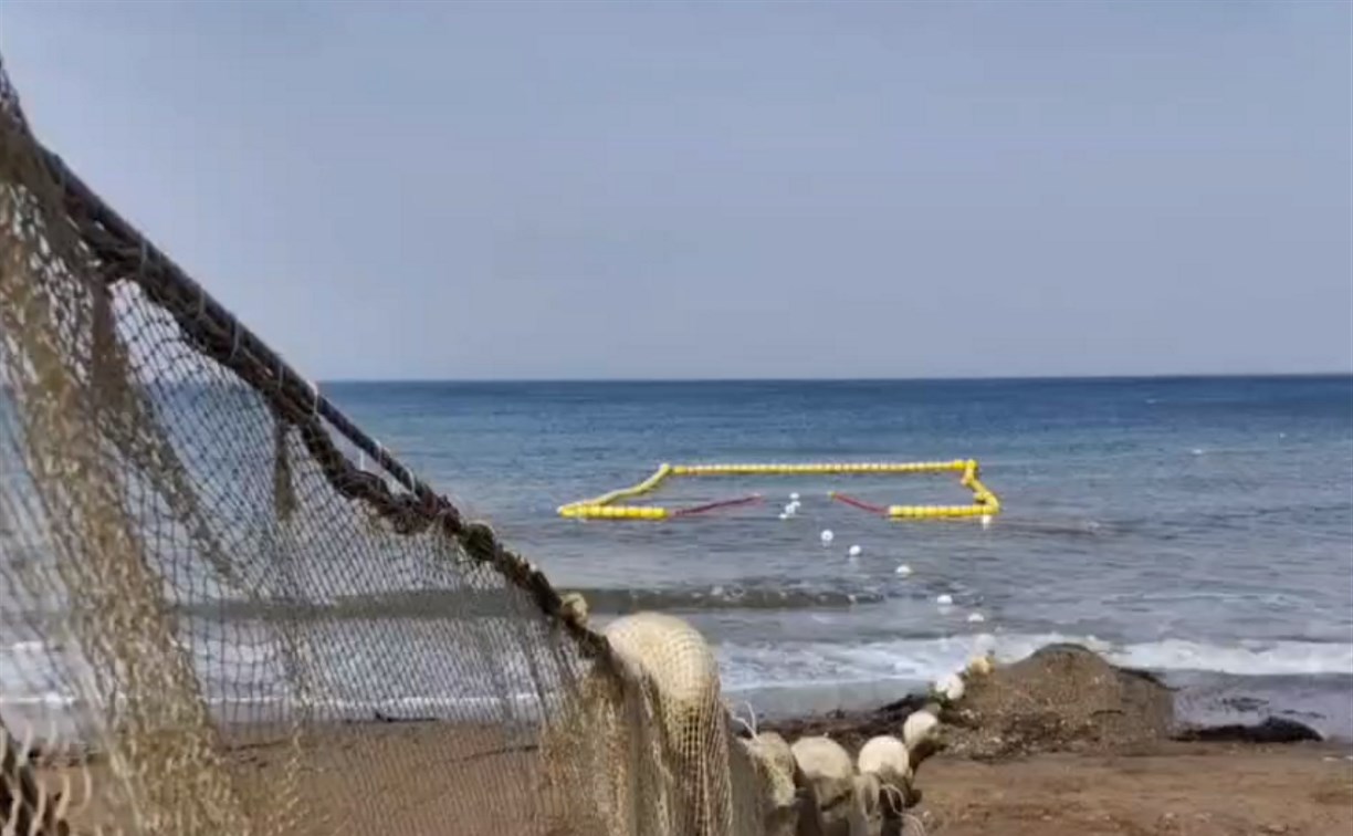 В Углегорском районе рыбопромышленников накажут за незаконное размещение станов и выезд техники на побережье