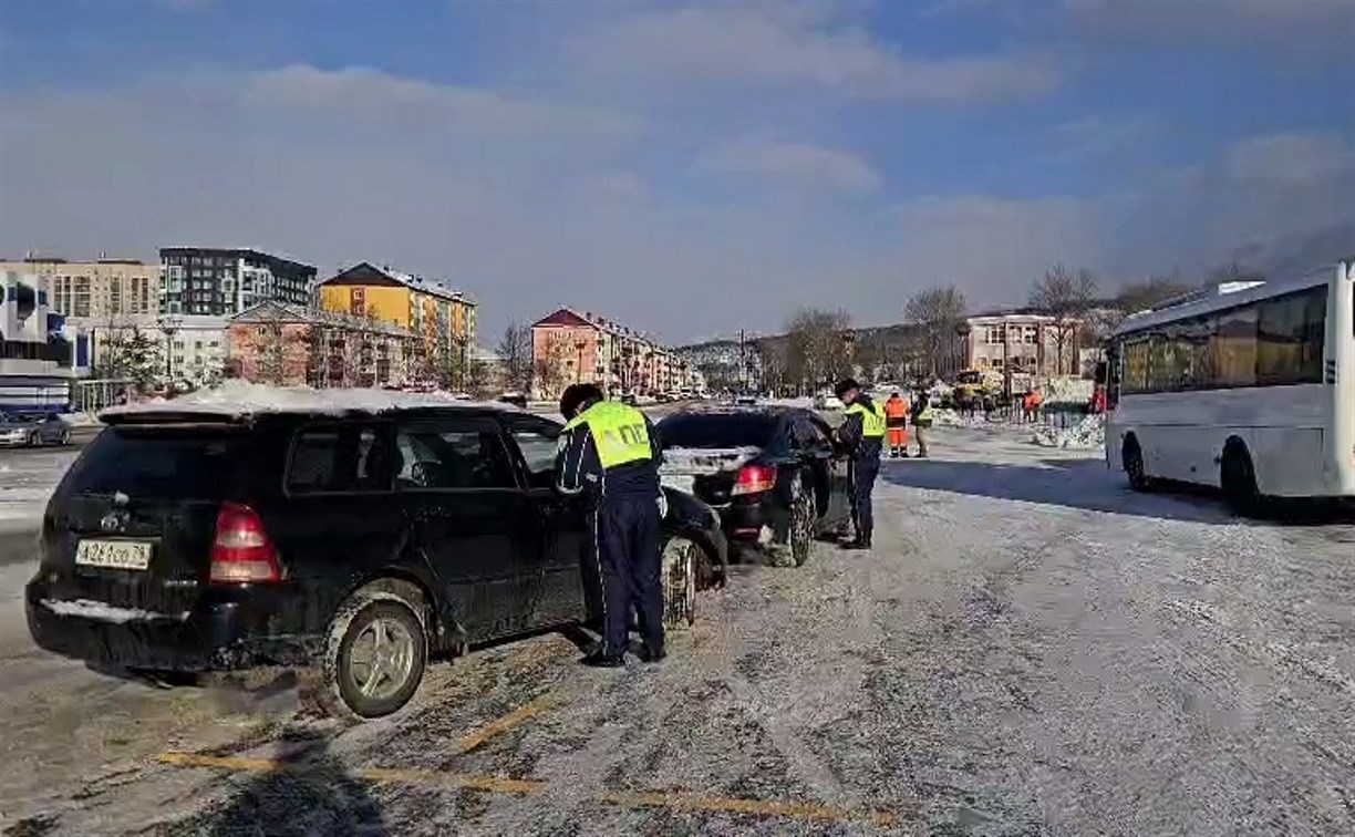 2 ДТП с пострадавшими, 9 пьяных: нарушения на дорогах Сахалина от ГАИ 16 декабря