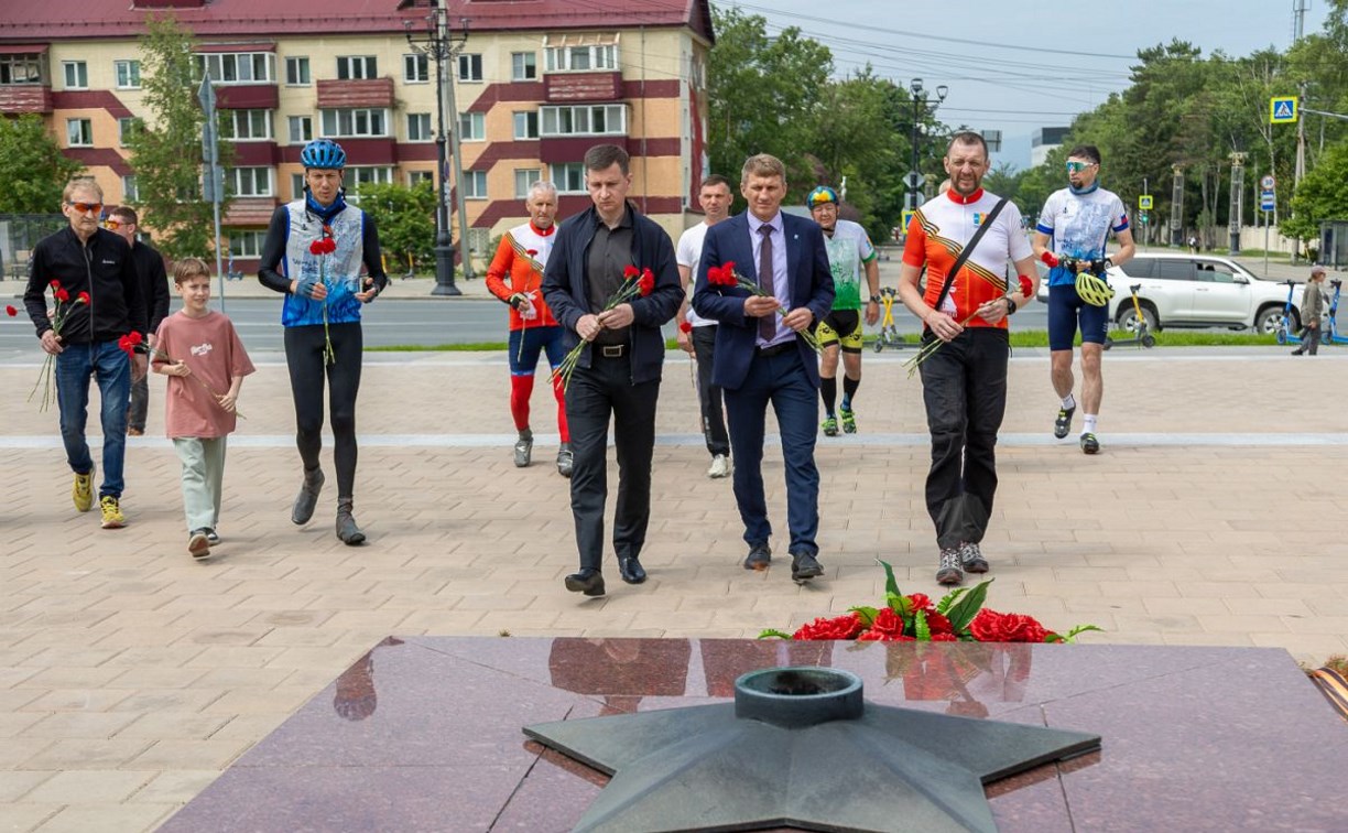 В Южно-Сахалинске финишировал велопробег "Огонь Победы"