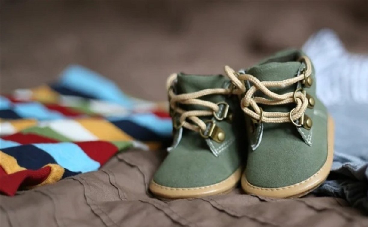 Четырём маленьким детям после пожара в Южно-Сахалинске нужны одежда и обувь