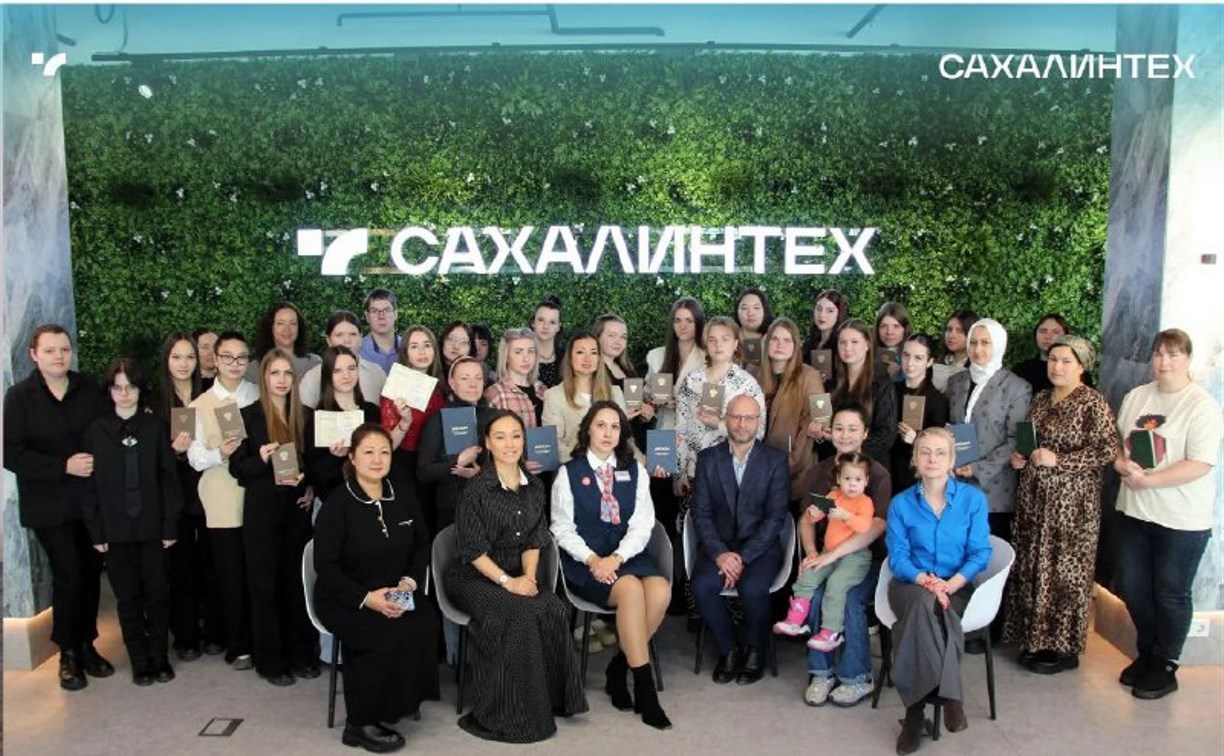 Более 100 новых профессионалов заботы: в области состоялся 4 выпуск "Школы нянь"