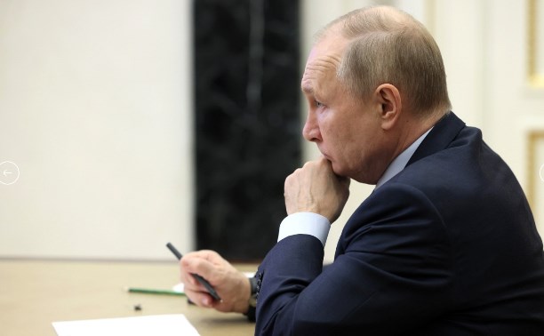 Путин: Россия не собирается размахивать ядерным оружием, как бритвой, бегая по миру