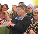 В доме престарелых Южно-Сахалинска послушали скрипку и баян