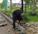 Видеонаблюдение, плитка и зелень: улицу Ленина в Аниве сделают комфортнее