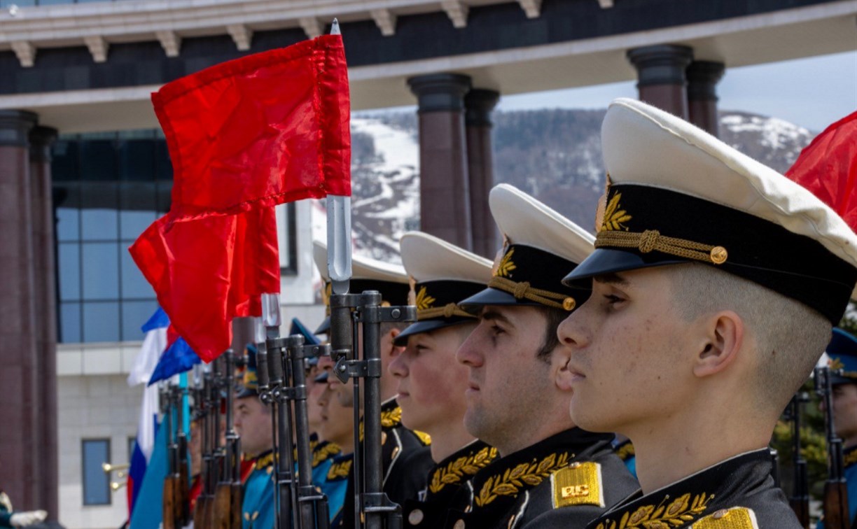 На Сахалине открыли Центр военно-спортивной подготовки и патриотического воспитания молодежи "ВОИН"