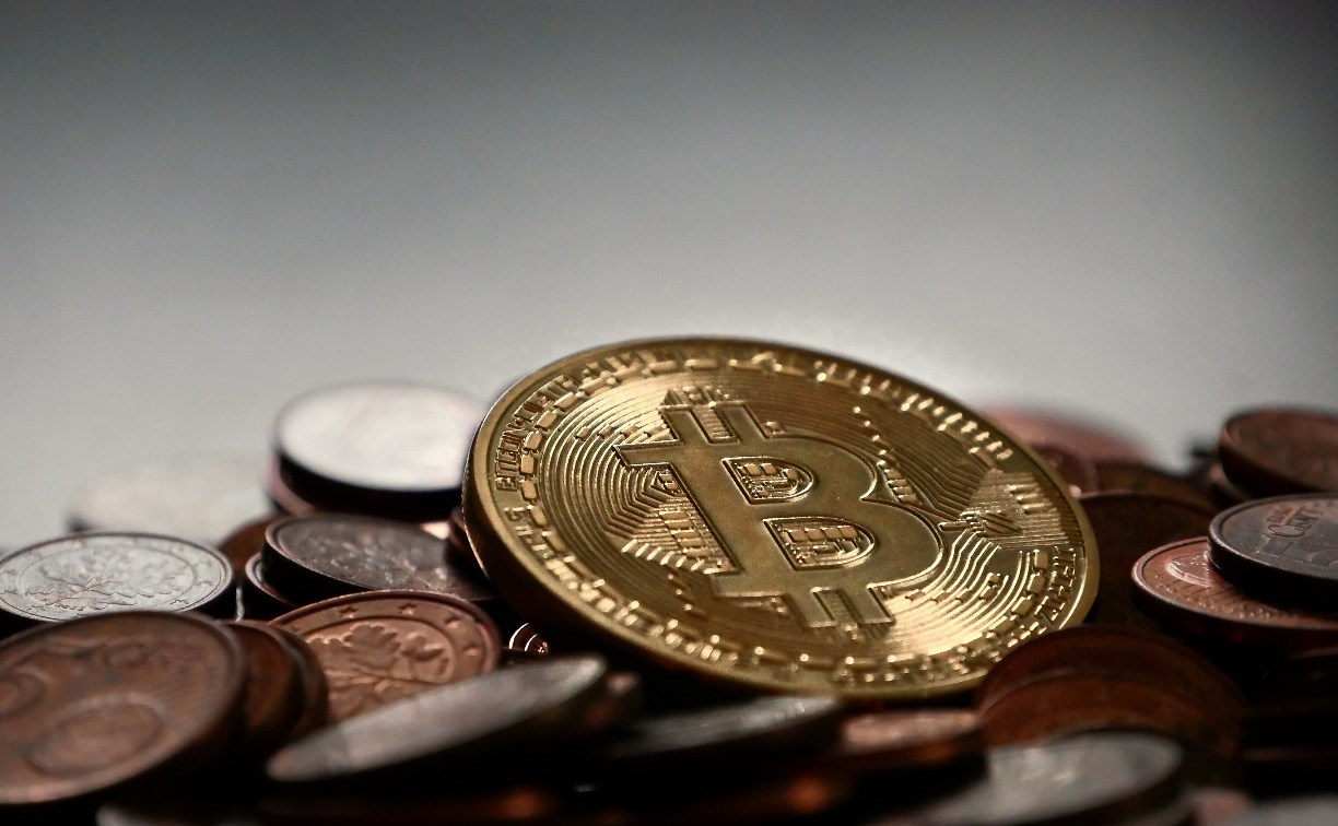 Сахалинец "потратил" на криптовалюту почти 700 тысяч рублей, но остался ни с чем