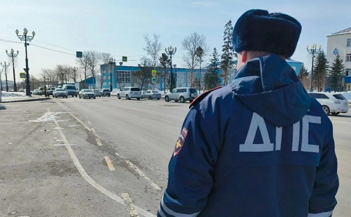 На Сахалине полицейские во время рейда поймали мигрантов-нарушителей