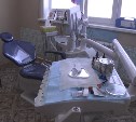 Самоучка-стоматолог из Китая нелегально лечил зубы сахалинцев