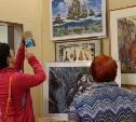 Авторскую одежду и островные пейзажи увидят гости музея в Корсакове