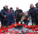 Сахалинские боксёры возложили цветы к Вечному огню