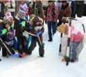 В Южно-Сахалинске семейные команды вновь сыграют в «Хоккей в валенках»