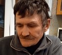 В Южно-Сахалинске продолжают искать голубоглазого мужчину без передних зубов