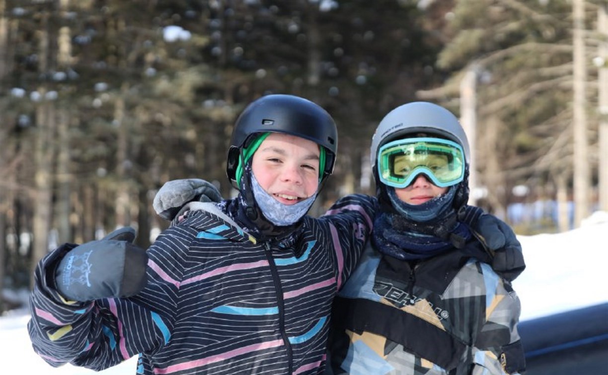 Сахалинцы взяли 2 медали в финальный день соревнований ДФО по акробатическому сноуборду