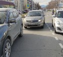 Очевидцев столкновения Honda Airwave и Nissan X-Trail ищут в Южно-Сахалинске