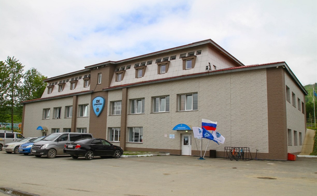 Свое здание появилось у футболистов ФК "Сахалин"